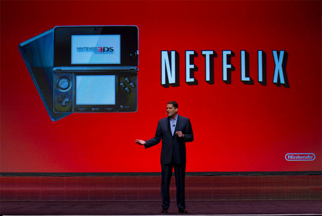 GDC 2011 Photo - Reggie Fils-Aime 3DS Netflix