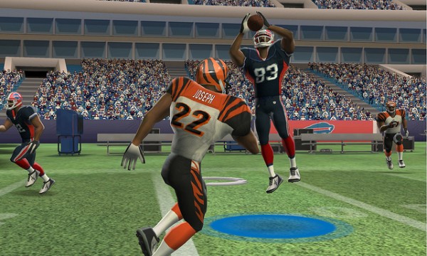 Madden NFL 11 3DS Bills WR Catching